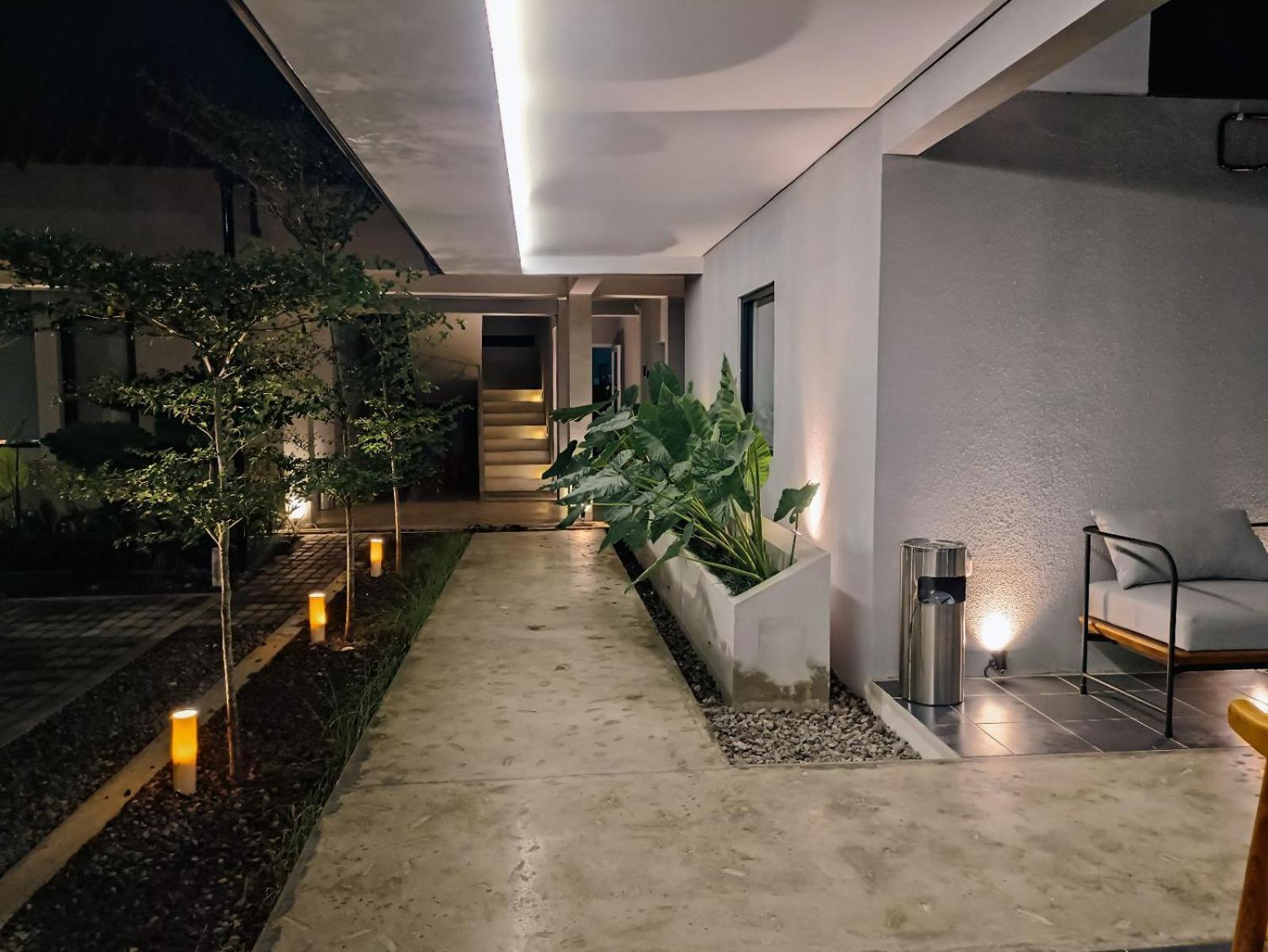 Fx Stay & Coffee Yogyakarta Exterior foto