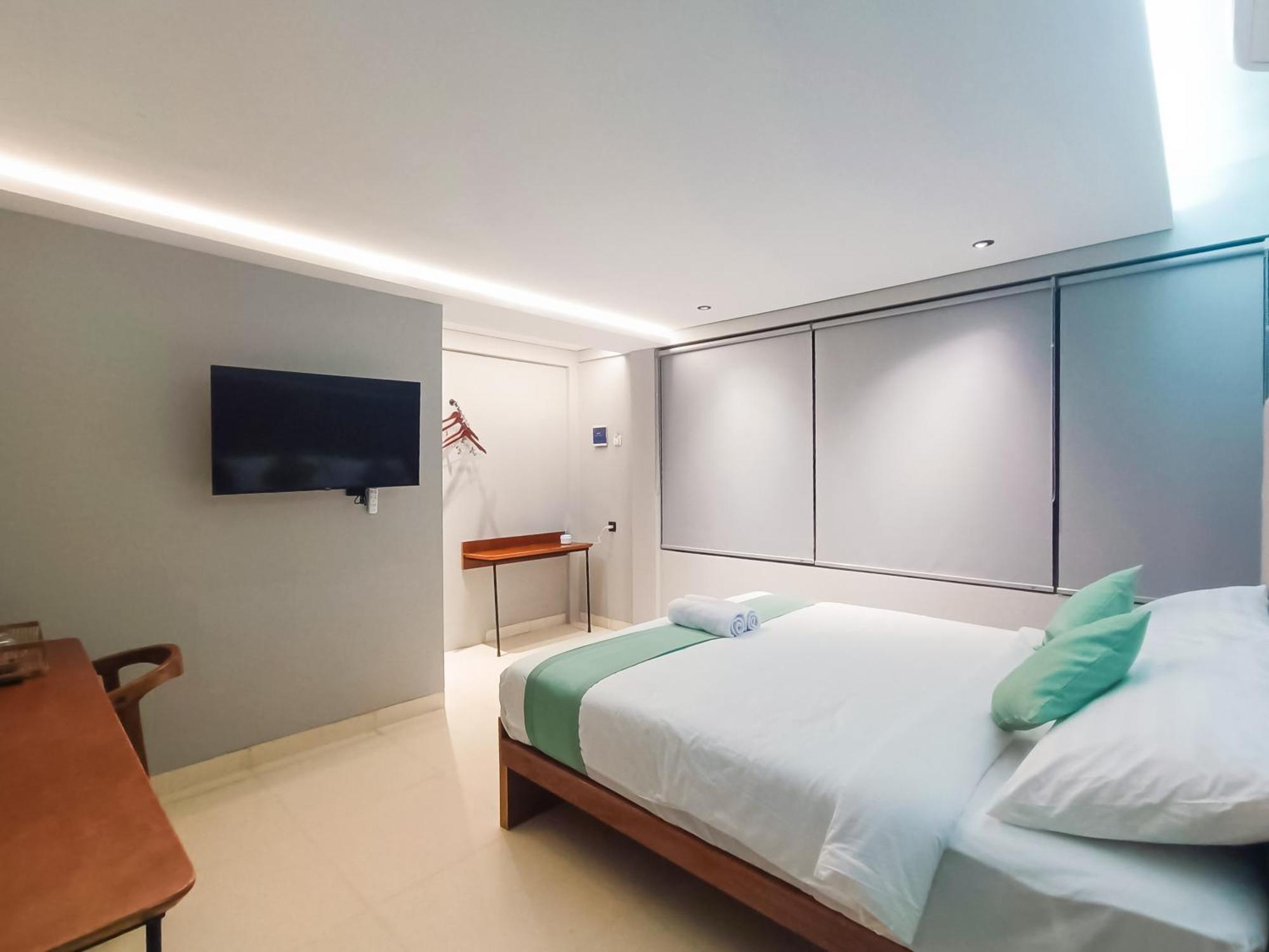 Fx Stay & Coffee Yogyakarta Exterior foto